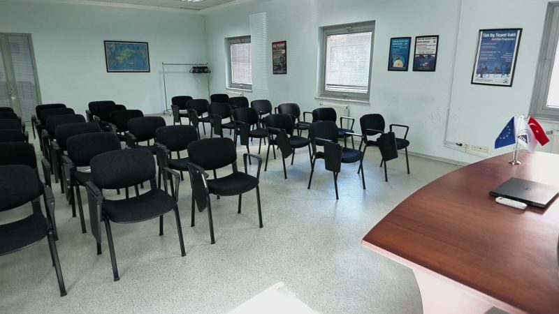 Orta Salon, sunum masasından görünüm